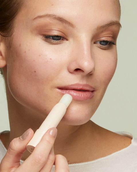 Ніжний бальзам для губ Sensilis Hydration Lip Balm 8428749003205 фото