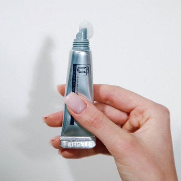 Пептидна сироватка для губ з вітаміном u та волюфіліном Vitamin U Lip Veil Serum CU Skin 8809207224071 фото