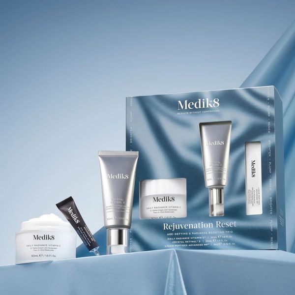 Лімітований омолоджуючий набір Rejuvenation Reset Kit Medik8 md800099910 фото